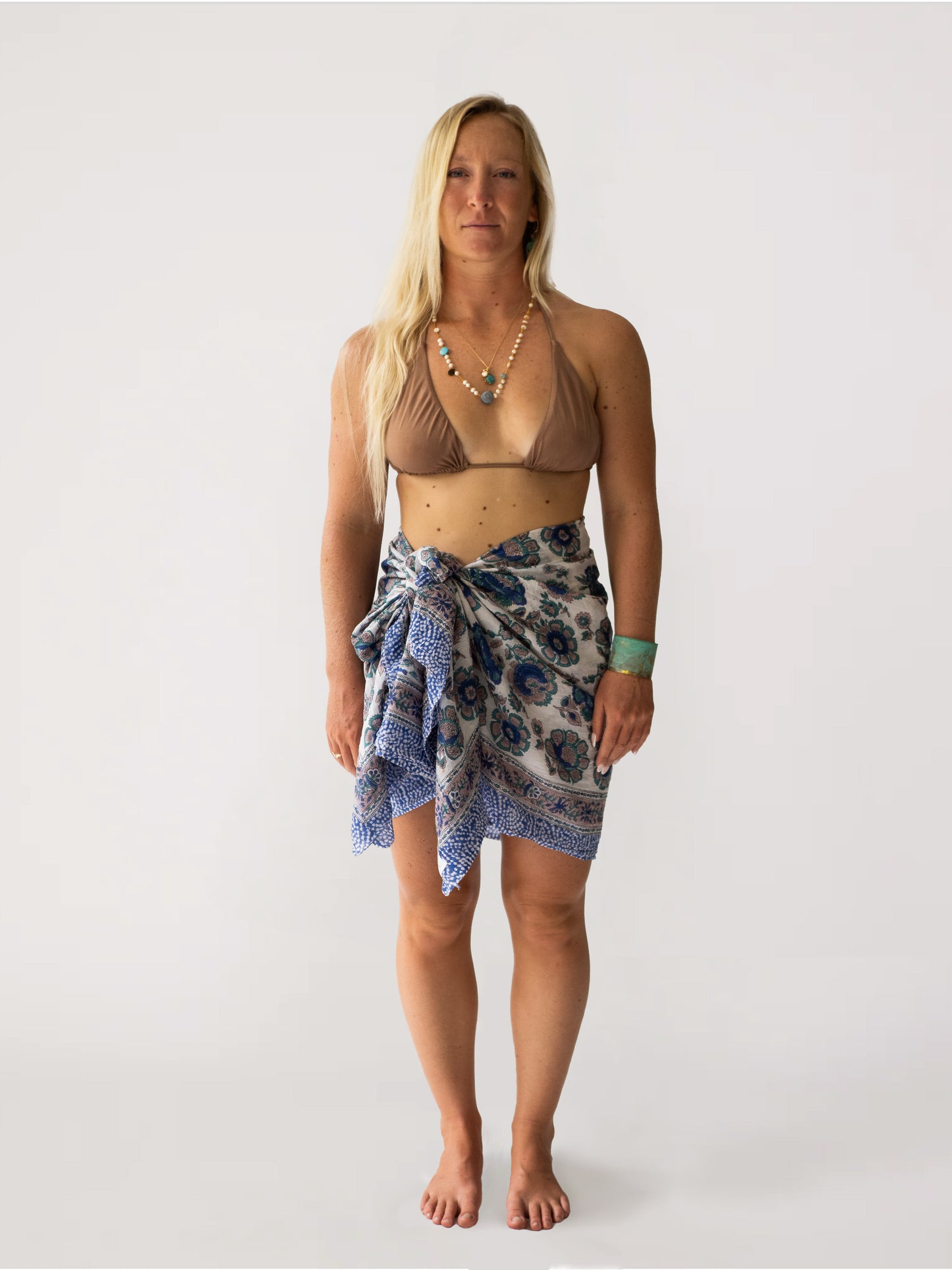 The Guava Sarong-Moonflower